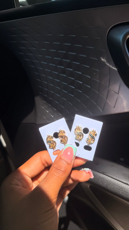 $ studs image 0