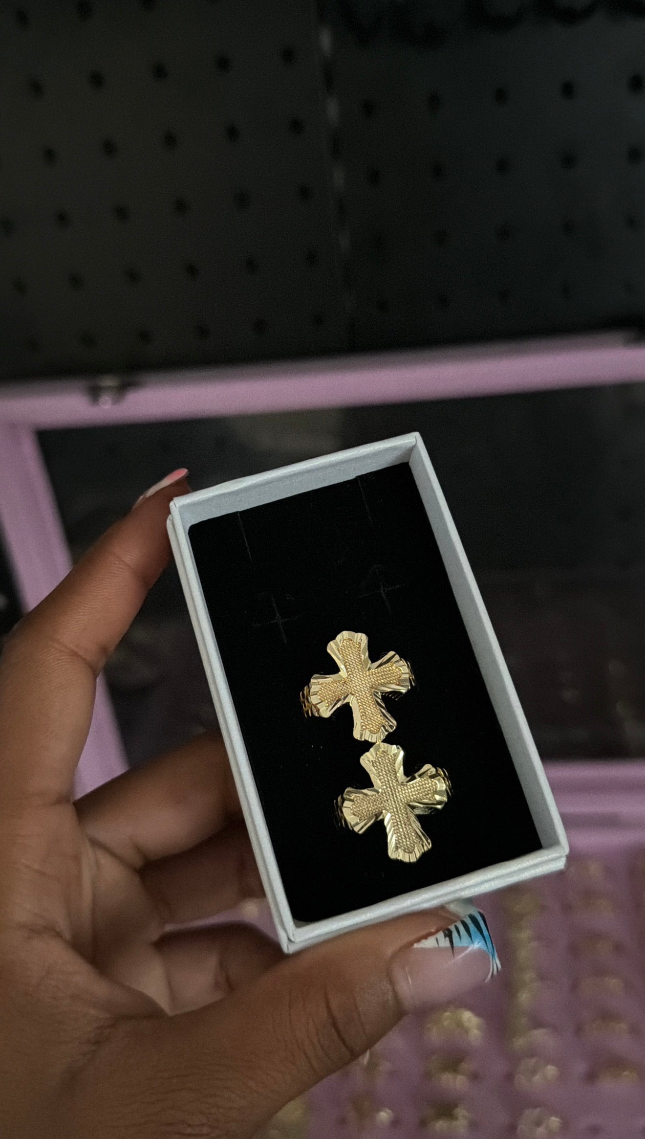 cross ring image 0