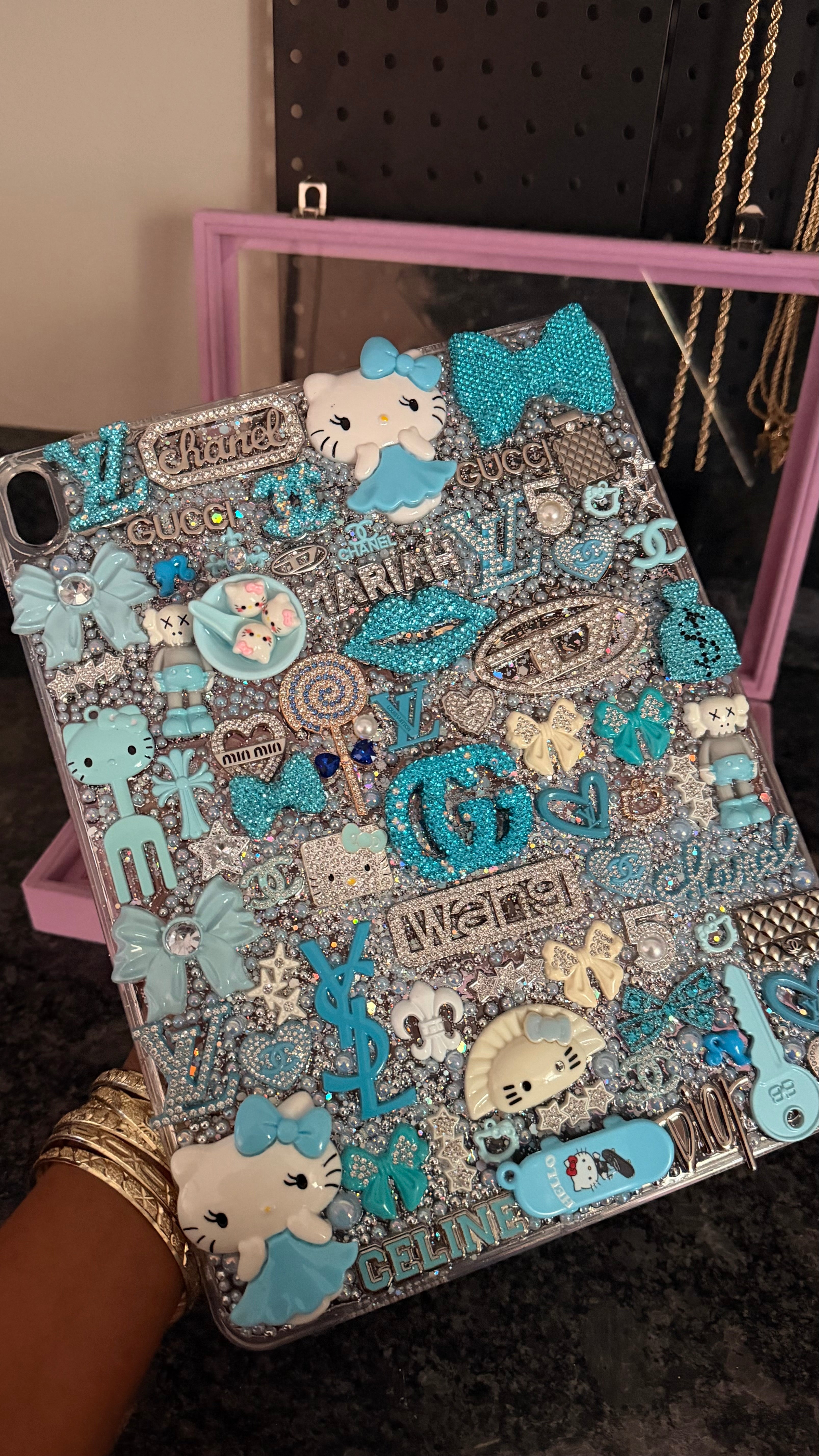 designer ipad junk case