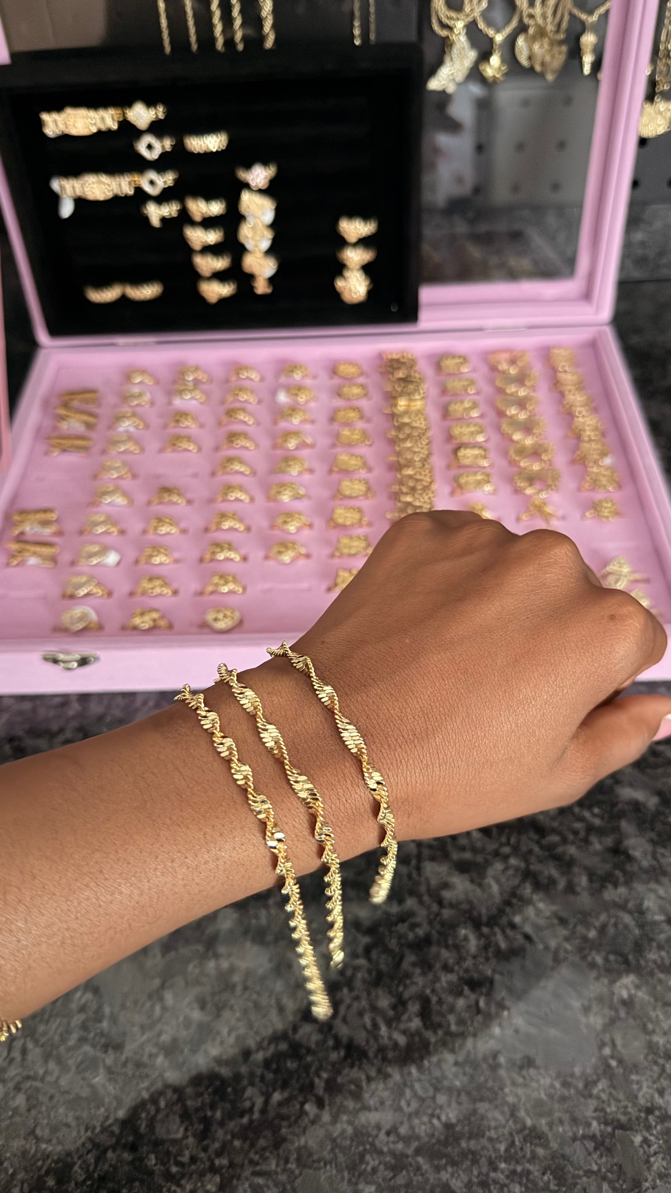 goldfilled twisty bracelet  image 0