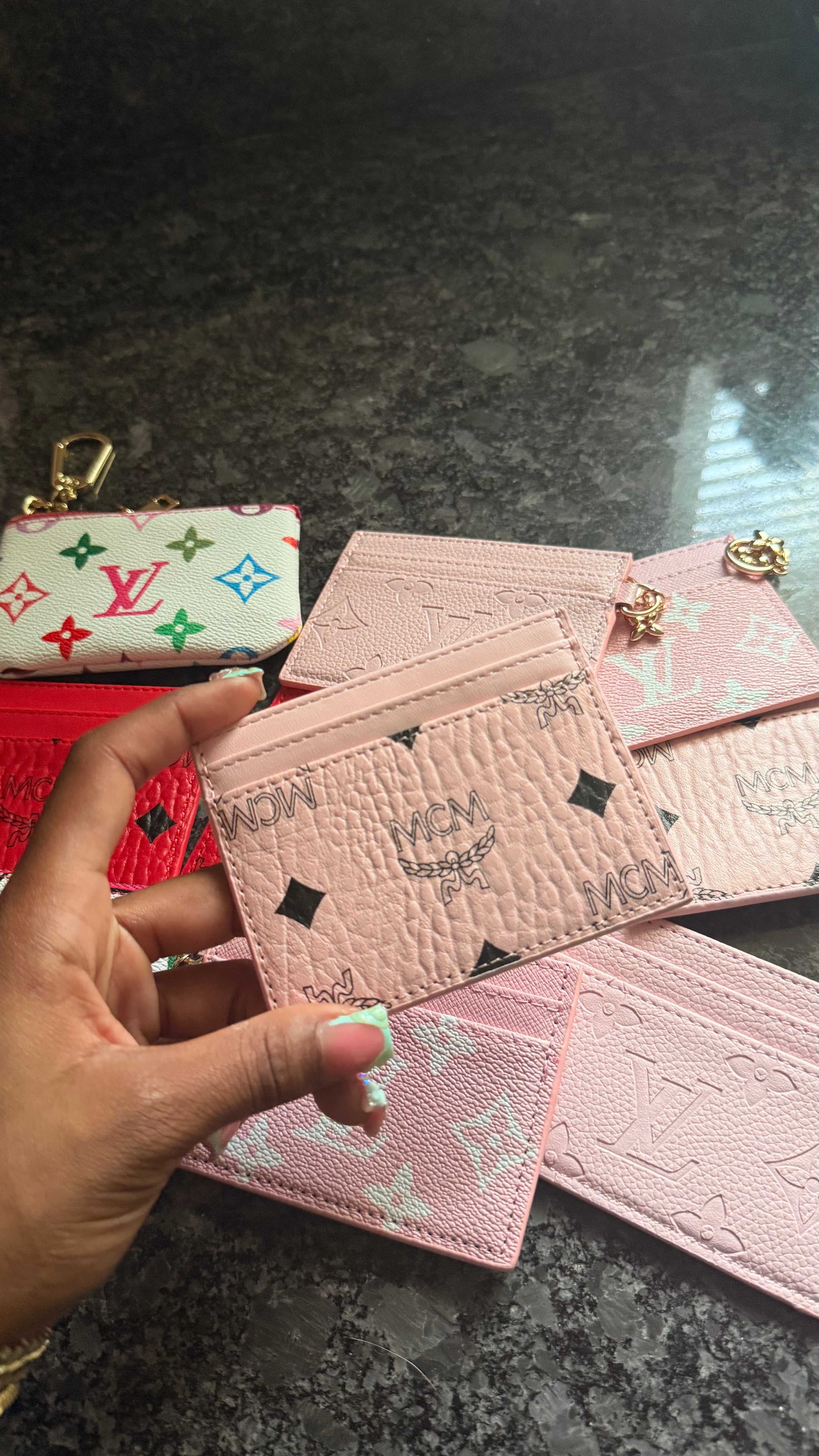 pink + black designer cardholder image 0