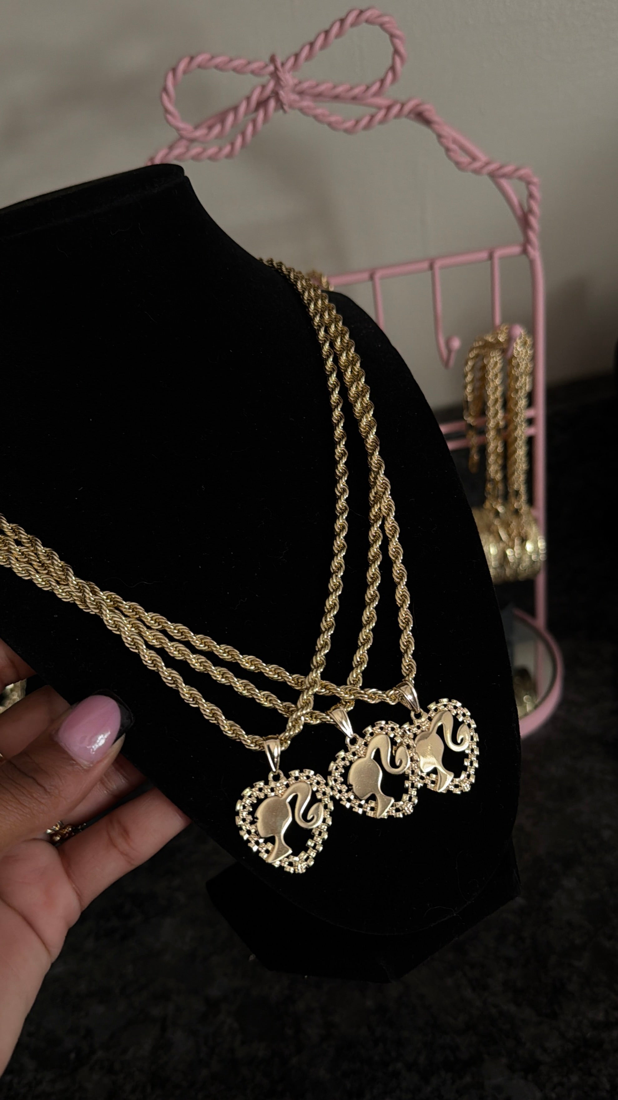 barbie rollie heart necklace image 0